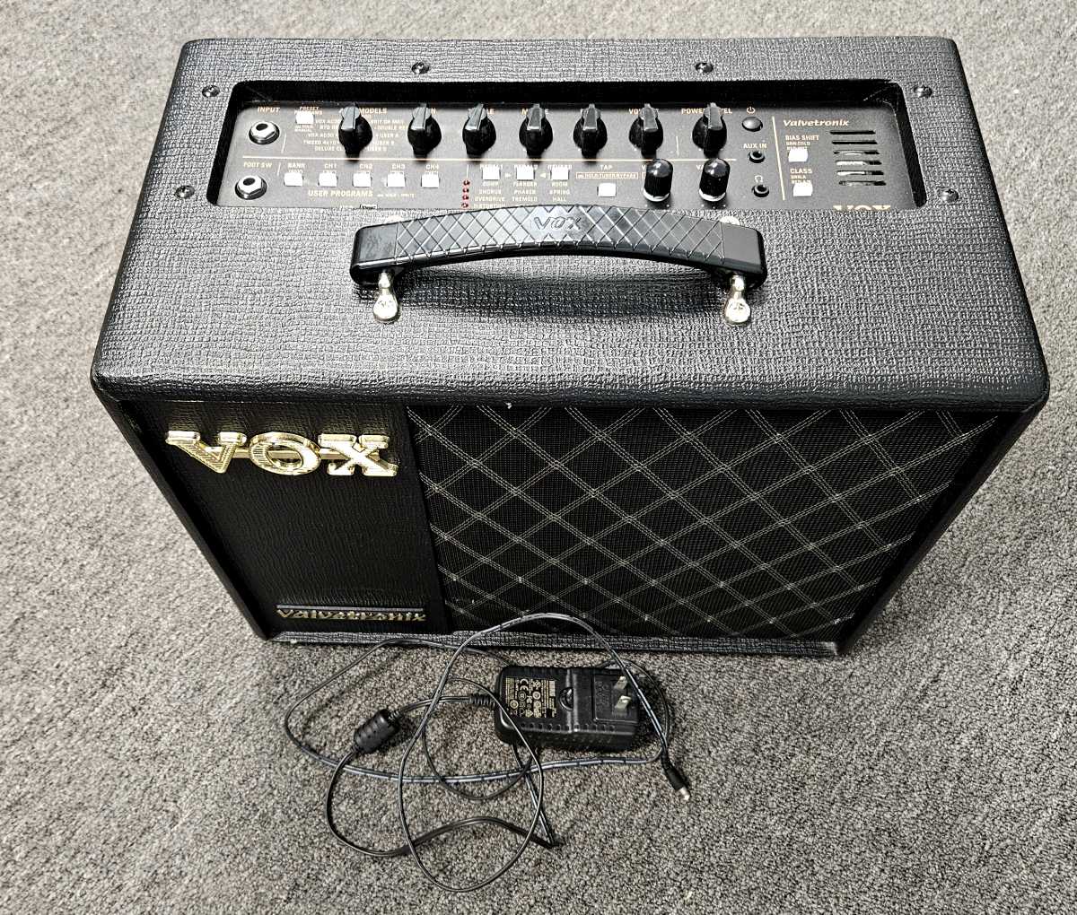 Vox Valvetronix VT20X, 20 Watt Guitar Amp,1 x 8", Excellent Condition